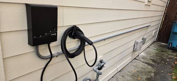 Electrician/Electrical contractor 1