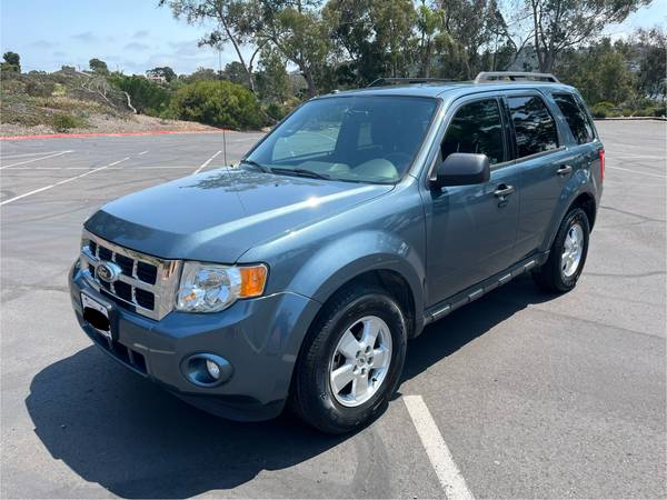Como nuevo, pocos kilómetros, Ford Escape XLT 2012!!! - $9,000 (La Jolla)63440818117377121