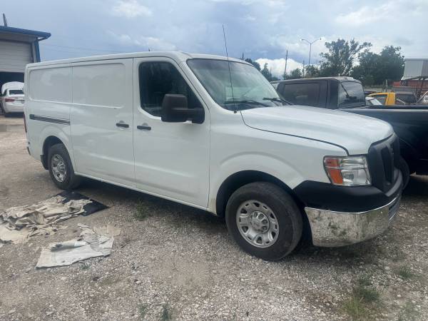 2018 Nissan NV2500 - $10,800 (Spring)63622206093057120