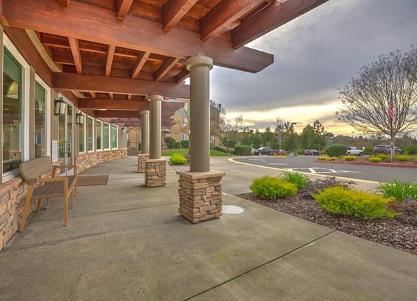$1,947 / 2br - Balcony, Large Clubhouse, Dishwasher (sonoma)63682761259395123