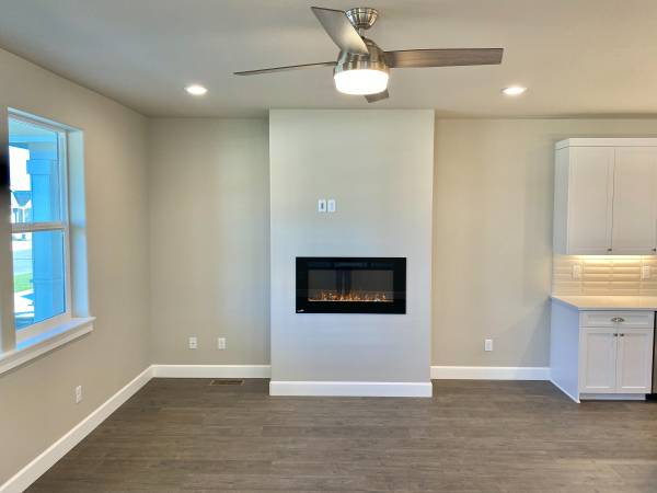$2,700 / 3br - 1704ft2 - 20465 Aberdeen Dr. (Bend)63839291473283123