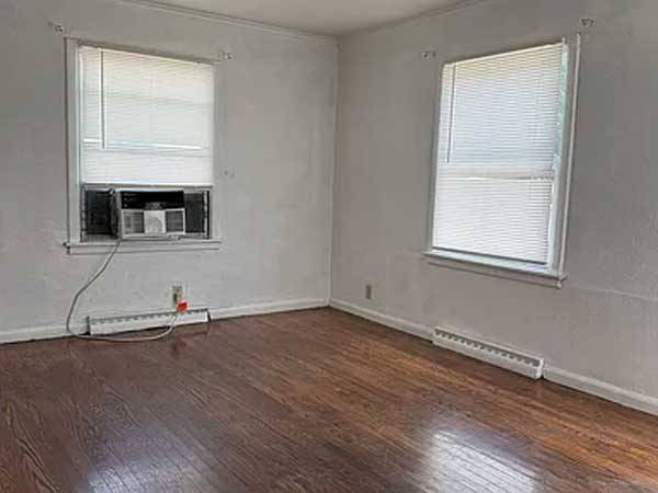 $500 / 2br - 😊🍁Very nice home 2 Bedroom, 1 Bathroom Single Story Home🍁😊 (South Bend, IN)63660212581633122