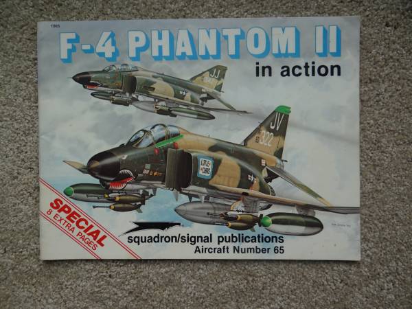 ten squadron/signal publications books - various airplanes - $15 (Covington)63471358261891124