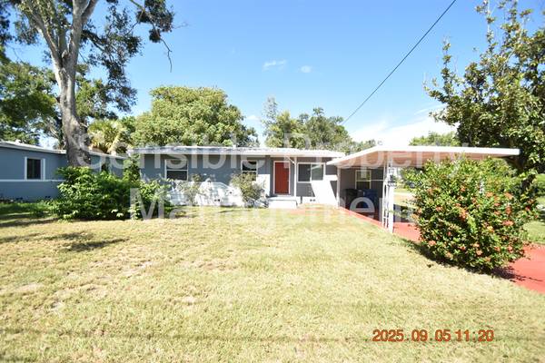 $2,095 / 3br - 1144ft2 - 4326 22nd St. N  3 bed SFR, carport, large yard, no carpet, no HOA (St Pete)63991086069891120