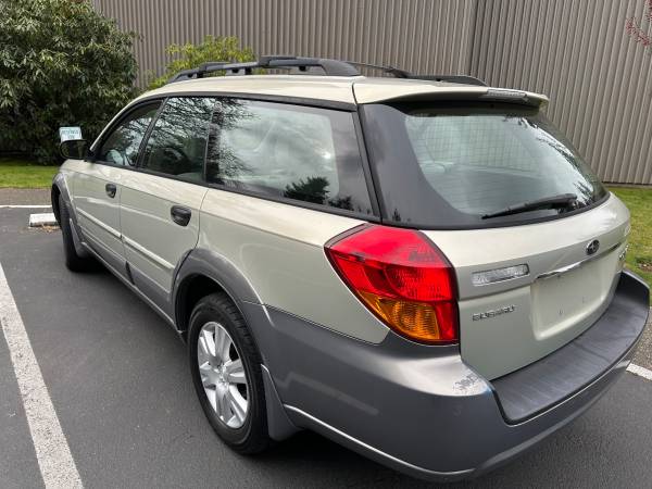 2005 Subaru Outback 2.5I AWD - $4,90063469750495235122