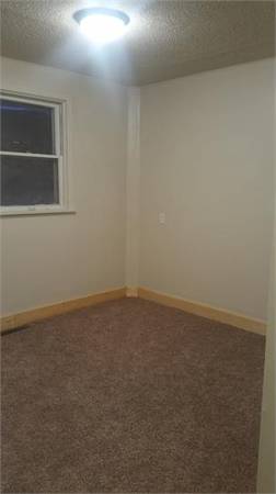$625 / 2br - 2 bdrm, 1 bath apt (Red Oak, IA)63681605822593124