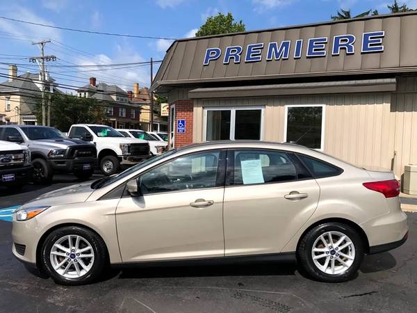 2017 Ford Focus ~ SE ~ 27k MILES ~ AUTOMATIC ~ FINANCING Available - $11,870 (Downtown Washington PA)63625191789699121