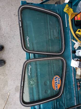 1974-79 Ford super cab pickup side back glass 1