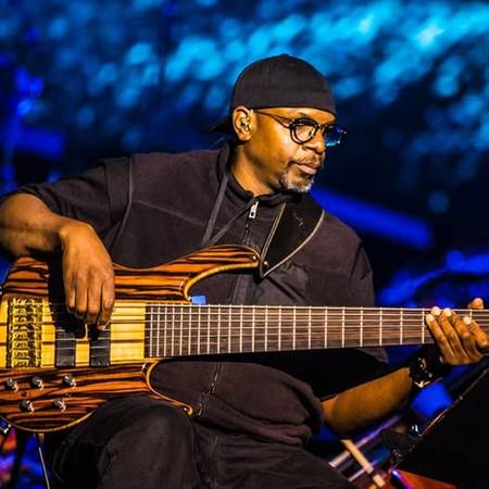 NEED  A BASS PLAYER (ri ma)63670004570883120
