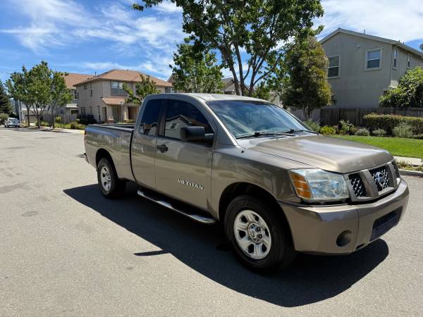 2006 Nissan Titan Xe 5.6L V-8 - $4,500 (oakland east)63471062349697122
