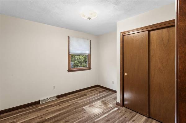 $599,900 / 4br - 2444ft2 - Great Home in Coventry for Sale (886 Weaver Hill Road)64306759761922124