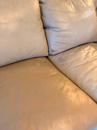 Sofa pick up 1