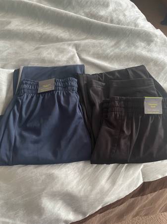 New with tags Mens Tek gear workout pants 1
