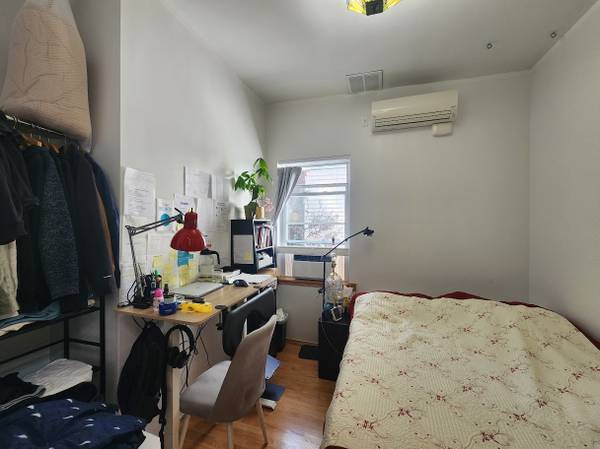 $1,353,000 / 3br - 2 FAMILY \\\\\Buy Once, Earn Forever – Income Property Done Right (Middle Village)64033290275971123