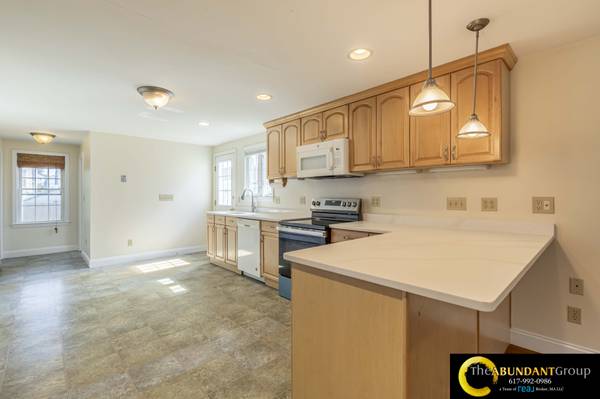 $4,475 / 4br - 4 Bed 3 Bath SF Home W/Office &Fam Rm on Dead End St W/Lg Bk Yard!63871206857857123