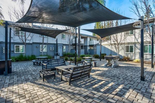 $14,951,525 / 1br - 627ft2 - Encuentra tu Zen: Clases de Yoga y Fogata Acogedora (College Glen)63844735720449121
