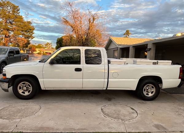 2001 Chevy Silverado Long bed Extended cab four-door Great work truck 1