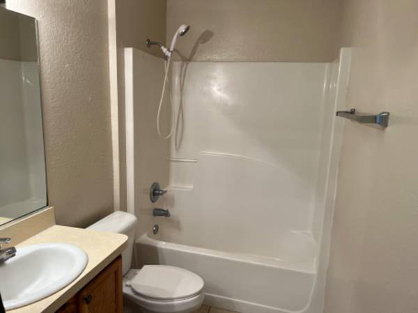 $1295.00 / 2br - 1140ft2 - Two bedroom and two bathroom63861744773761122