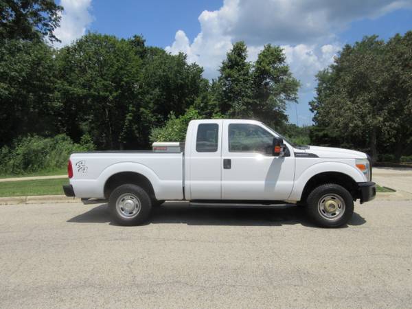 2015 Ford F-250 SD XL SuperCab 4WD ext CAB - CLEAN - $9,985 (HIGHLAND PARK)63618890936065124