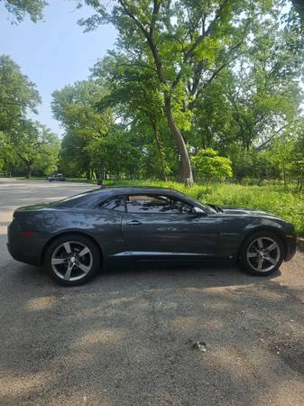 2010 Chevy Camaro LS • Green 💚 • NICE Car - $7,500 (Chicago)63618900190851123