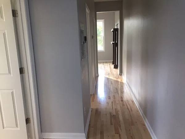 $4,200 / 3br - 1100ft2 - 3 bedrooms and 2 bath Central AC and Heat with washer and dryer in NE (Washington DC)64040363150723123
