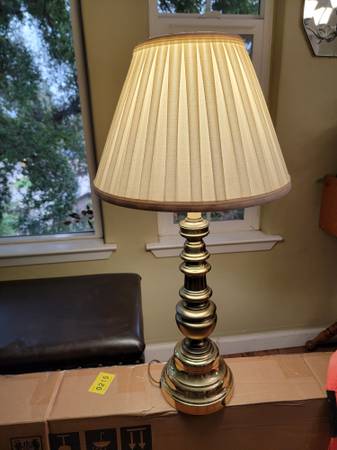 BRASS TABLE LAMP 1