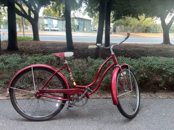 Cute Vintage Beach Cruiser (German) 1
