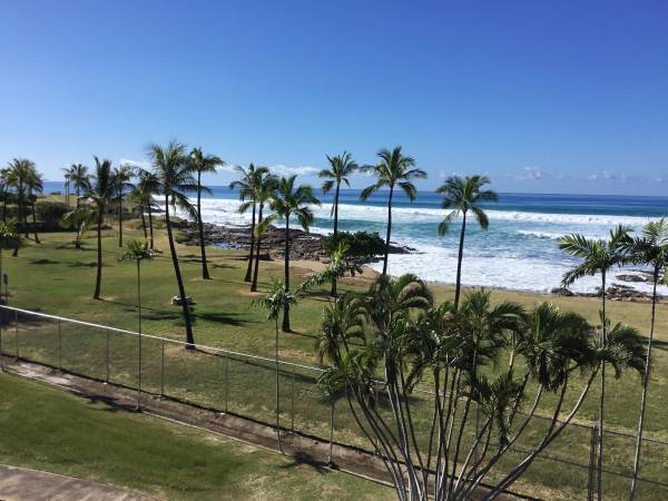 $1,450 / 1br - 412ft2 - WAIANAE     OCEAN FRONT LIVING  @  The Makaha Surfside (Makaha Surfside)63939534798338121