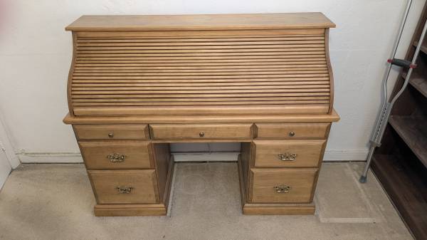 Roll-Top Desk 1