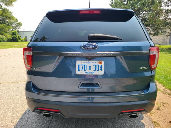 2018 Ford Explorer XLT 3.5L V6 4WD - $14,900 (Redford)63488168445313123