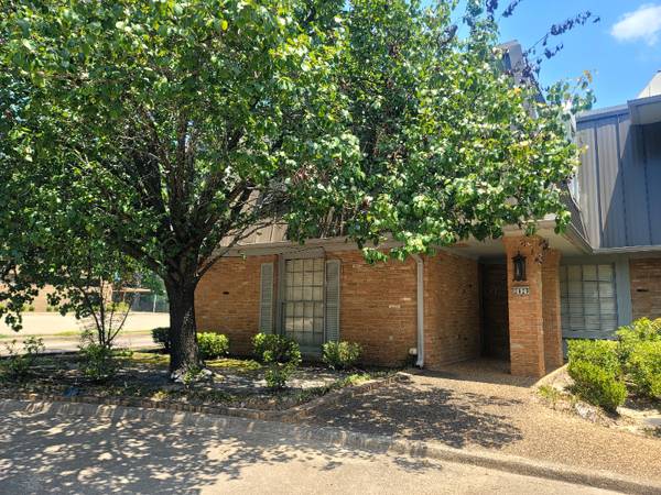 $1600.00 / 3br - 2000ft2 - 2820 N 4th St.64037557997315124