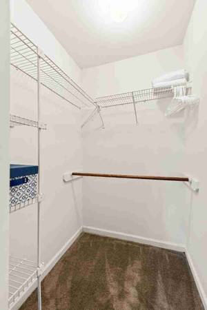 $2,849 / 2br - 1048ft2 - Stay connected! Our units have high speed internet access! (North Wales - Oxford Park)64046034584066124