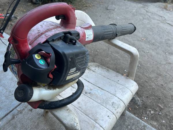 Craftsman gas leaf blower 1