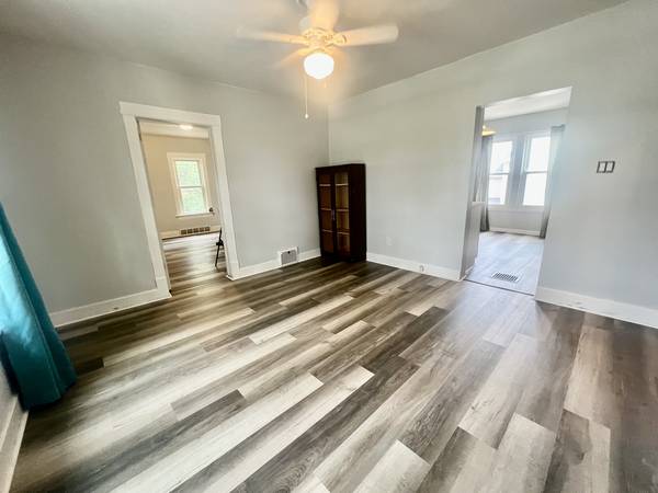 $1,695 / 3br - 1000ft2 - 3BR Newly Rehabbed in Kenosha! (Kenosha)63846718307331124