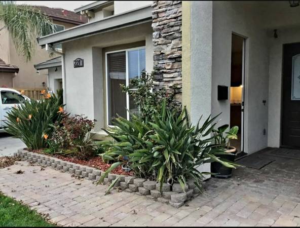 $1,200 / 1br - 40ft2 - Estudio en alquiler en W. NATOMAS sacramento 95834 (Sacramento)63844738793473120
