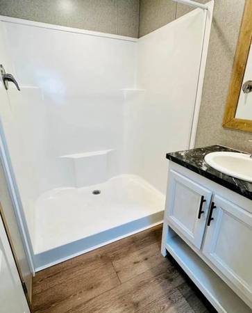 $1,319 / 2br - 896ft2 - Stay Close to the Action – Yet Find Peace in Your Private Oasis! (Gainesville)63822864171905124