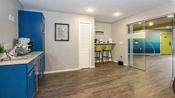 $1,550 / 2br - 1047ft2 - Patio interior, Balcón privado, Pesas libres disponibles (12501 Portland Ave, Burnsville, MN)63666914506241123