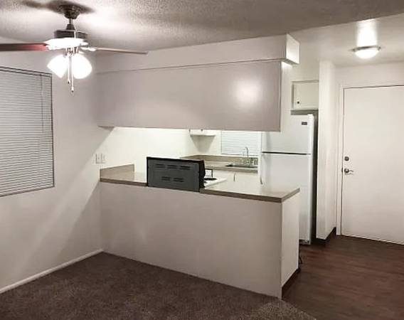 $1,300 / 2br - 2 Bed Apt w/ Friendly Staff - Multiple Nearby Schools - Vibrant Area (Salem on Browning Ave)63660444413185121