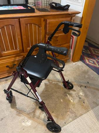 Walker with brakes & basket 1