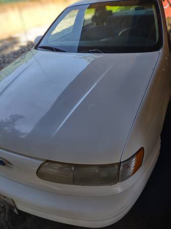 Classic 1995 Ford Taurus GL - $1,000 (Wenatchee)63442473156097121