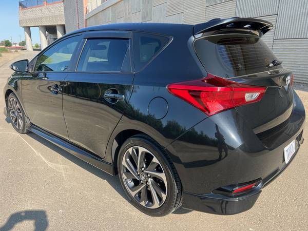 2017 TOYOTA COROLLA iM HATCHBACK ~ COMUTADOR ~ PASEO DIVERTIDO ~ FINANCIAMIENTO - $11,999 (dublin / pleasanton / livermore)63471062898945124
