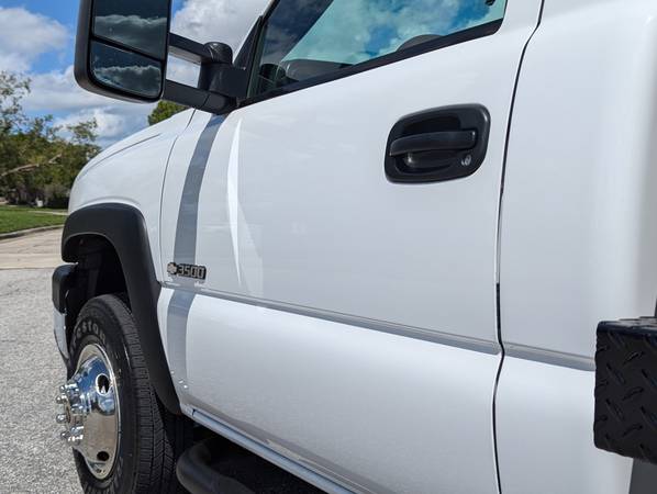 2007 Chevrolet Silverado 3500 Classic con plataforma *¡36.140 millas originales!* - $15.900 (Clearwater)63470261438465123