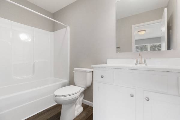 $1500.00 / 2br - Laneys Way63674310968707123