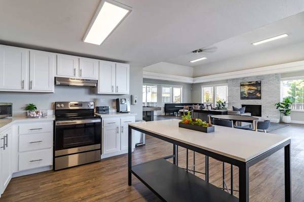 Swimming Pool, Laundry Facility, Wood-Style Flooring 1