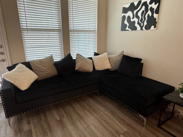 Modern black sectional sofa 1