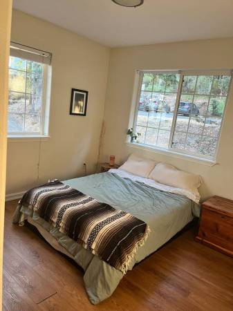 $550 / 1br - Private Bath + Comfortable Room in Mosier for $55063914740906242120