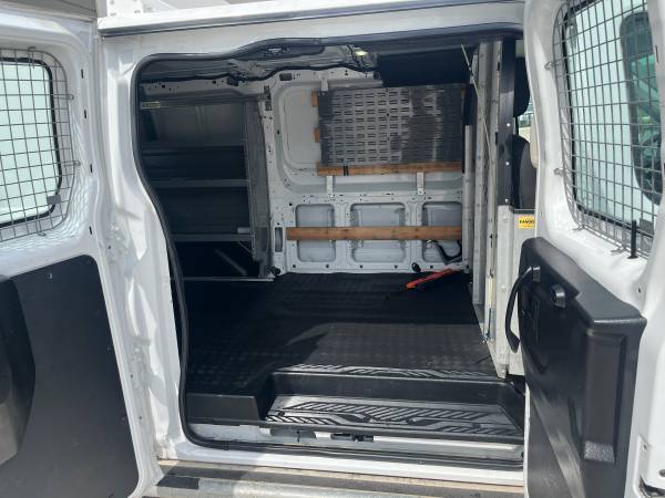 2017 Ford E250 transit - Photo 8