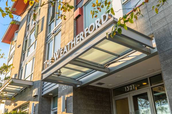 $2,295 / 1br - 564ft2 - OPEN HOUSE Thurs - Sat 10AM-2PM | Limited Offer: 2 months FREE rent (Seattle, Capitol Hill)63852483024515120