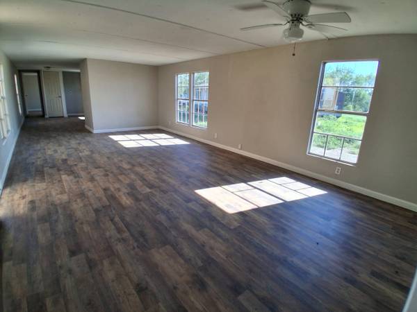 Mobile Home Single Wide 2beds/2Baths, $3,000 downpayment, finance owne 1