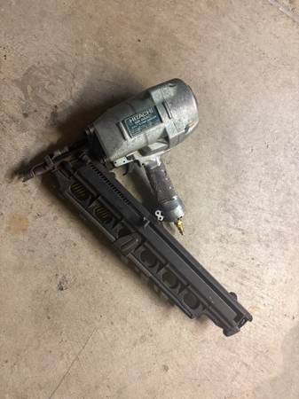 Hitachi Strip Nailer 1